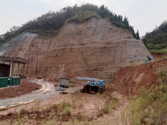 湖南湘西?鳳凰縣鳳棲油氣合建站邊坡山體地質(zhì)災害應急治理工程