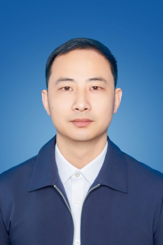 董事長 隆標(biāo)